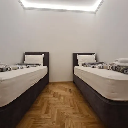 Crown - Your Comfortable