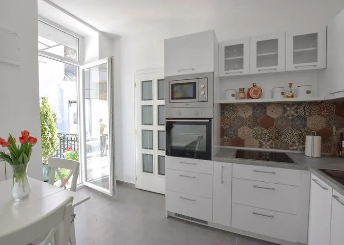 Crown - Your Comfortable Apartament