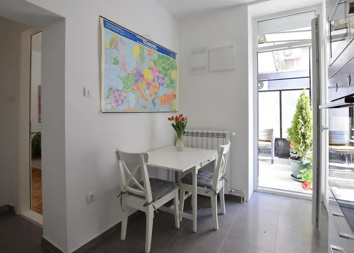 Crown - Your Comfortable * Belgrad