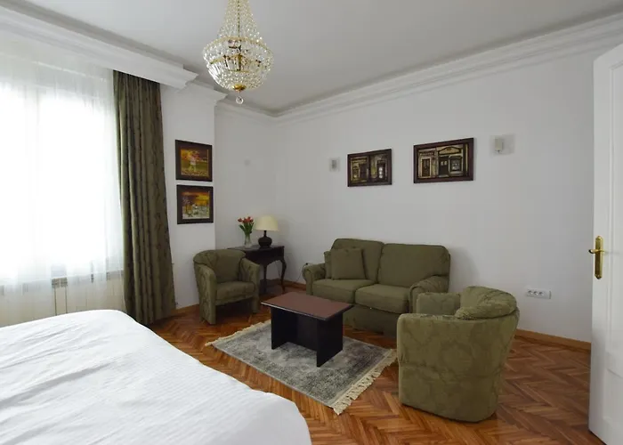 Crown - Your Comfortable *